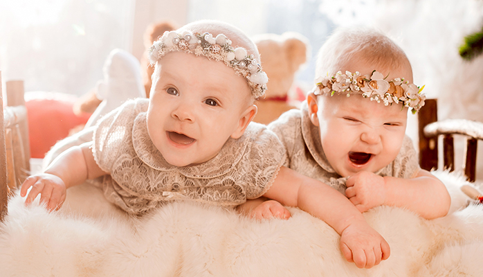 Conformité de l'adoption plénière de jumelles nées d'une PMA par l'ex-femme de la mère